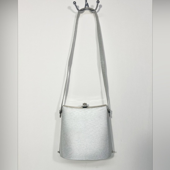 Vintage Metalic Silver Structured Divided Evening Bag W Adjustable Straps - Picture 3 of 14
